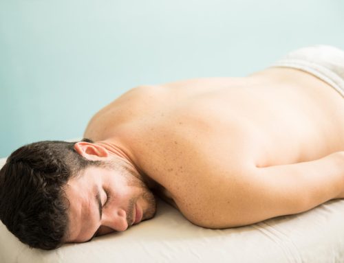   Beneficios del masaje erótico gay centrado en espalda y hombros 